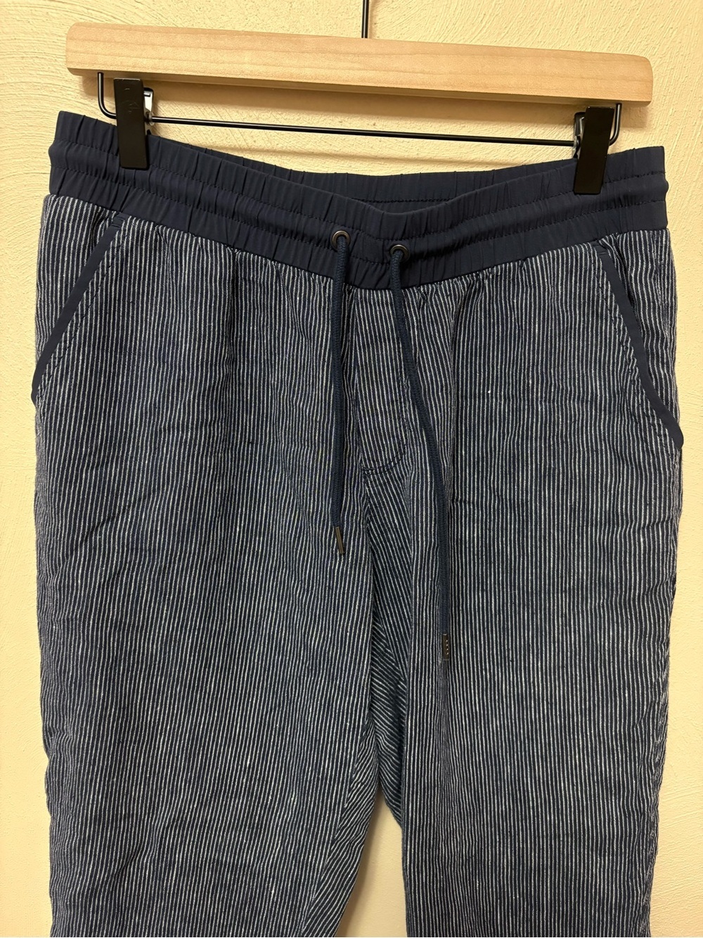 Athleta Stripe Bali Linen Ankle Pant Navy Blue White Size 10 Tall - Picture 5 of 13
